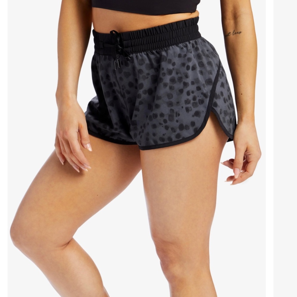 Stori women's shorts size 6